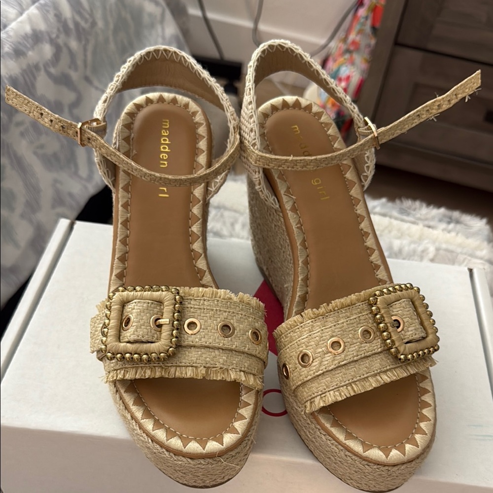Madden Girl Tan Wedge Sandals with Square Buckle